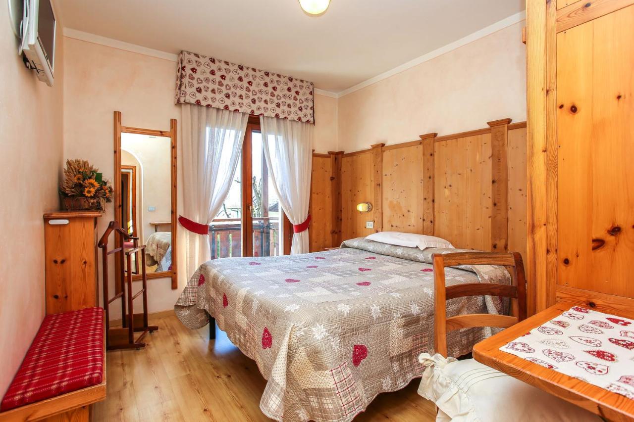 Albergo Adele Борміо Екстер'єр фото