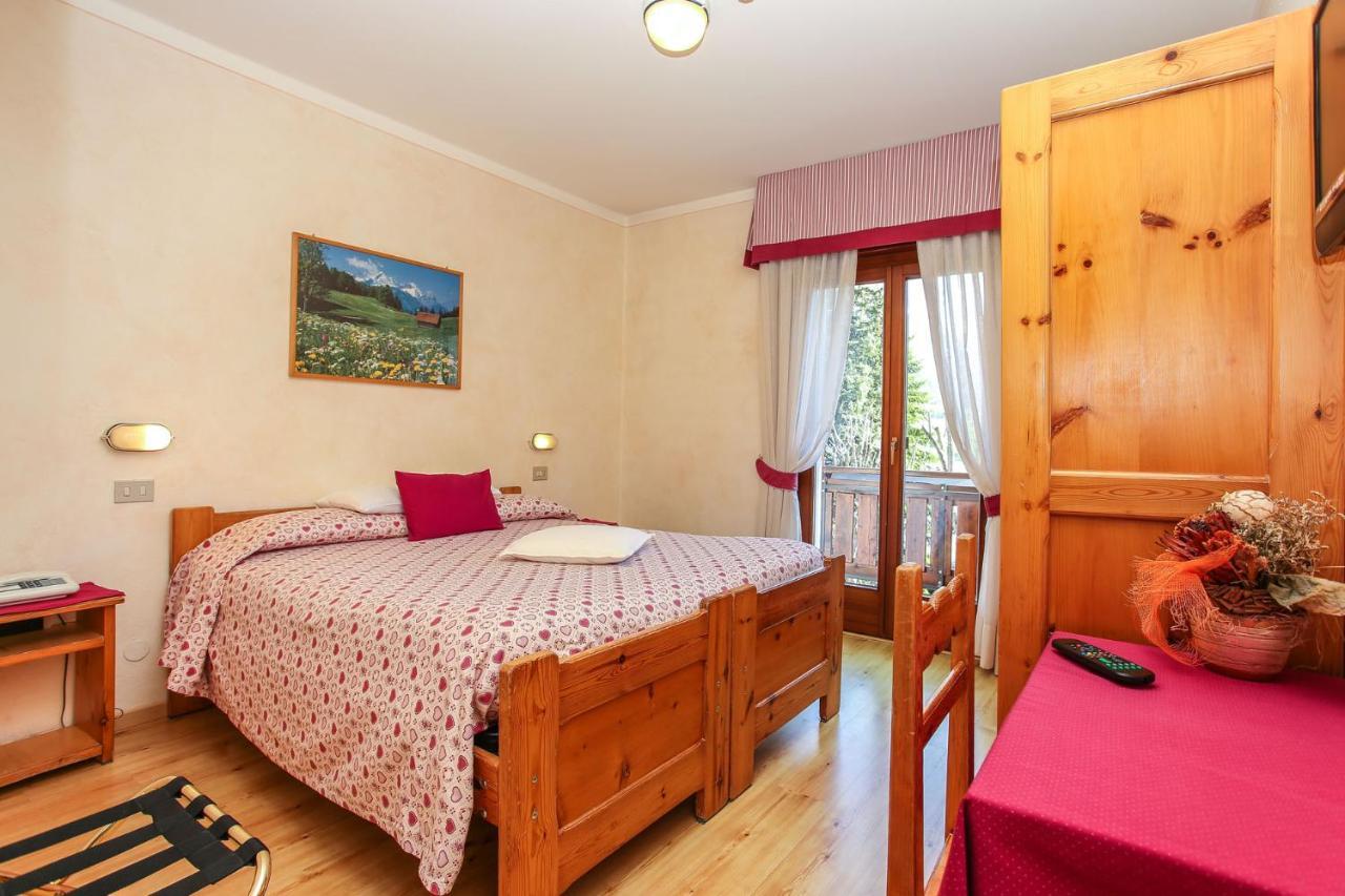 Albergo Adele Борміо Екстер'єр фото