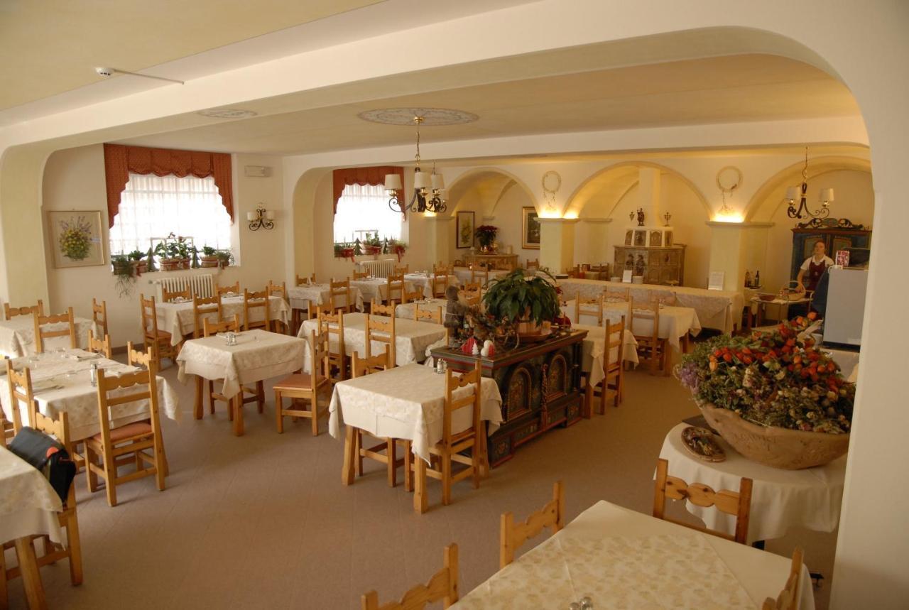 Albergo Adele Борміо Екстер'єр фото