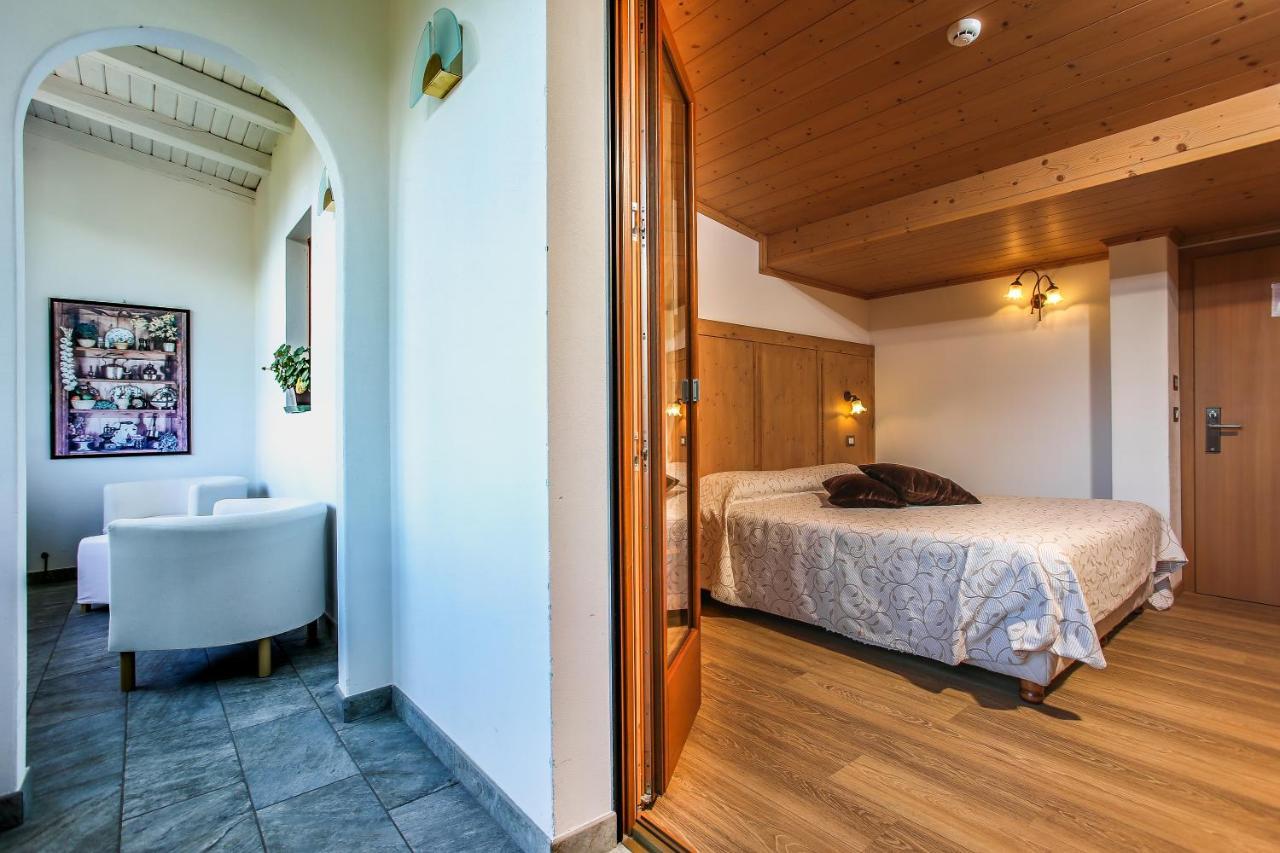 Albergo Adele Борміо Екстер'єр фото