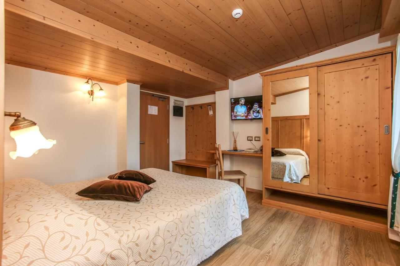 Albergo Adele Борміо Екстер'єр фото