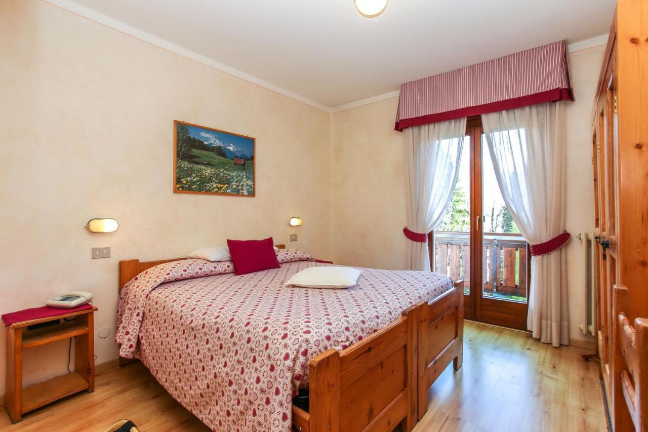 Albergo Adele Борміо Екстер'єр фото
