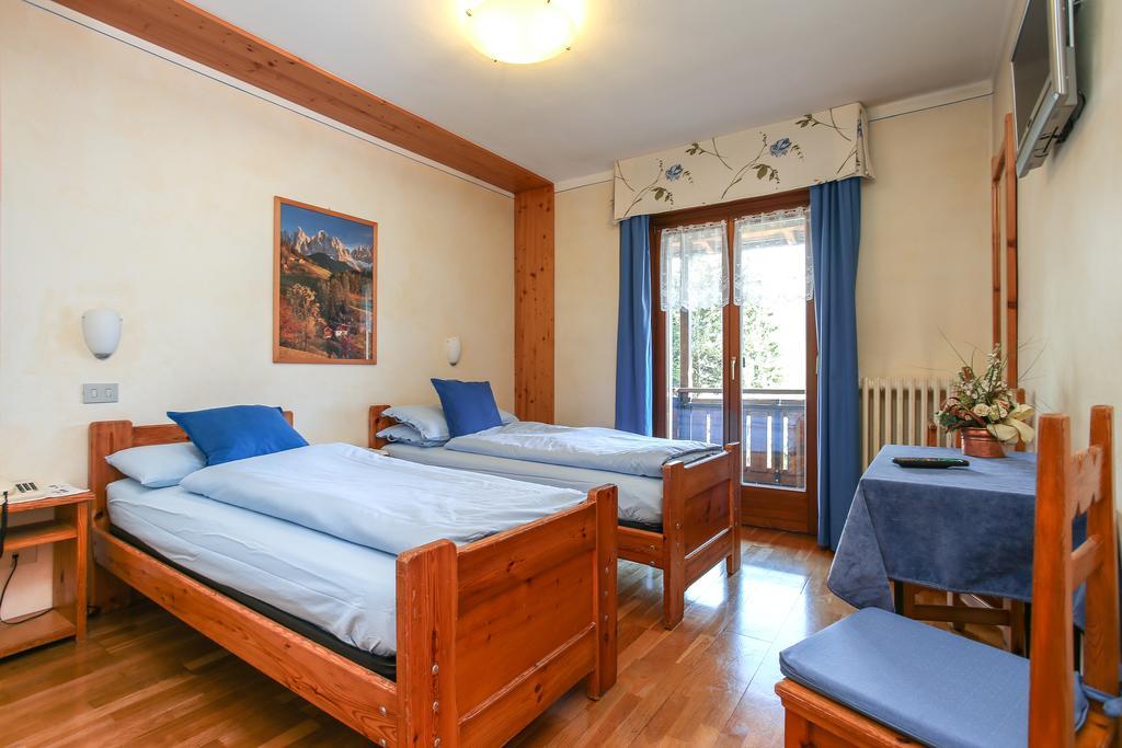 Albergo Adele Борміо Екстер'єр фото