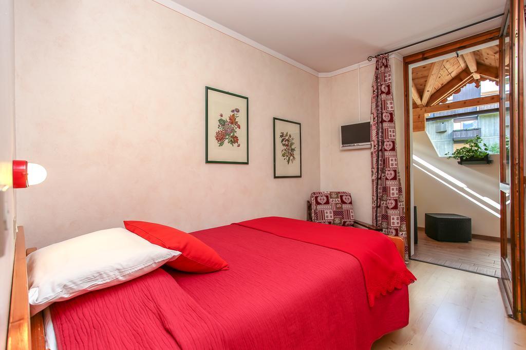 Albergo Adele Борміо Екстер'єр фото